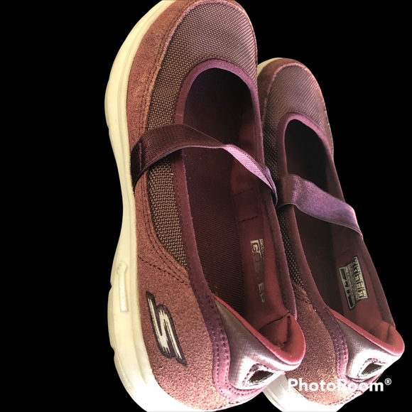 Sketchers Shoes - Picture 7 of 7